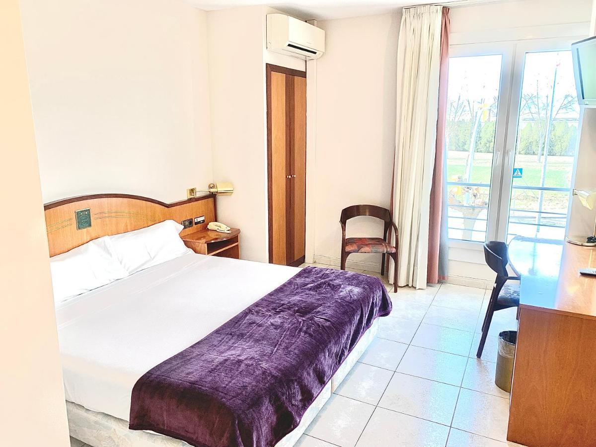Hotel Arumi Santa Eugenia de Berga Eksteriør billede